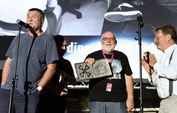 Nenad Puhovski u Motovunu nagrađen "za 50 godina izdržljivosti"